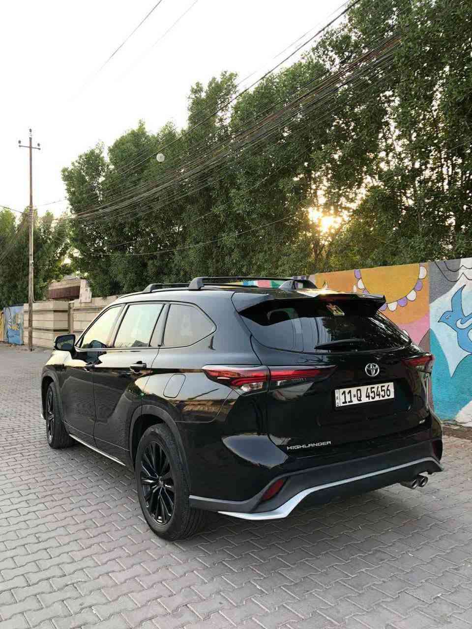 تويوتا هايلندر 2024 
XSE
وارد امريكي 
الحادث موجود بالصور
ورقم الشاصي موجود
اربعه سلندر ٢٤٠٠ تيربو
ماشيه ٦٠ الف كيلو متر
لون اسود
🔴المواصفات:
شاشه كاربلي
كشنات كهرباء
تدفئه كشنات
سلايت روف
صندوك كهرباء
٧ راكب 
كشنات VIP
تبريد منفصل
و باقي المواصفات معروفه 
تجي تشغل و تطلع
رقم بغداد الجديد و باسمي
مكان السياره بغداد
🔴السعر 28,500 
للاستفسار ***********
