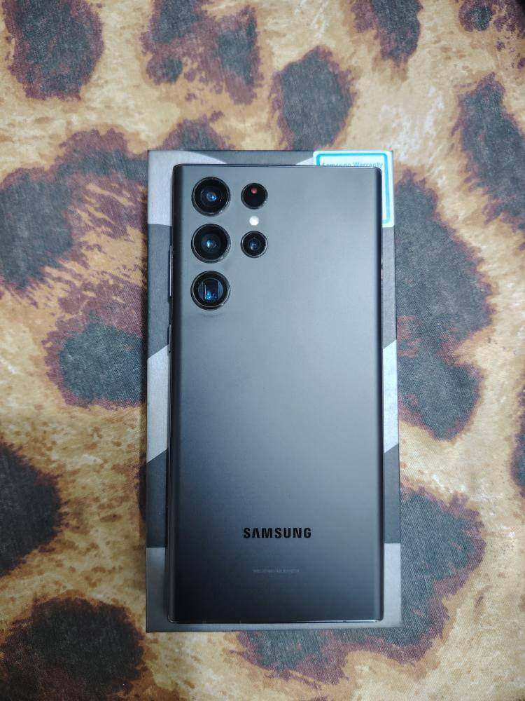 s22 ultra
ذاكرة 128 رام 8
90 فريم العاب
غراضة كاملة
تفاصيل اكثر خاص او واتساب ***********
