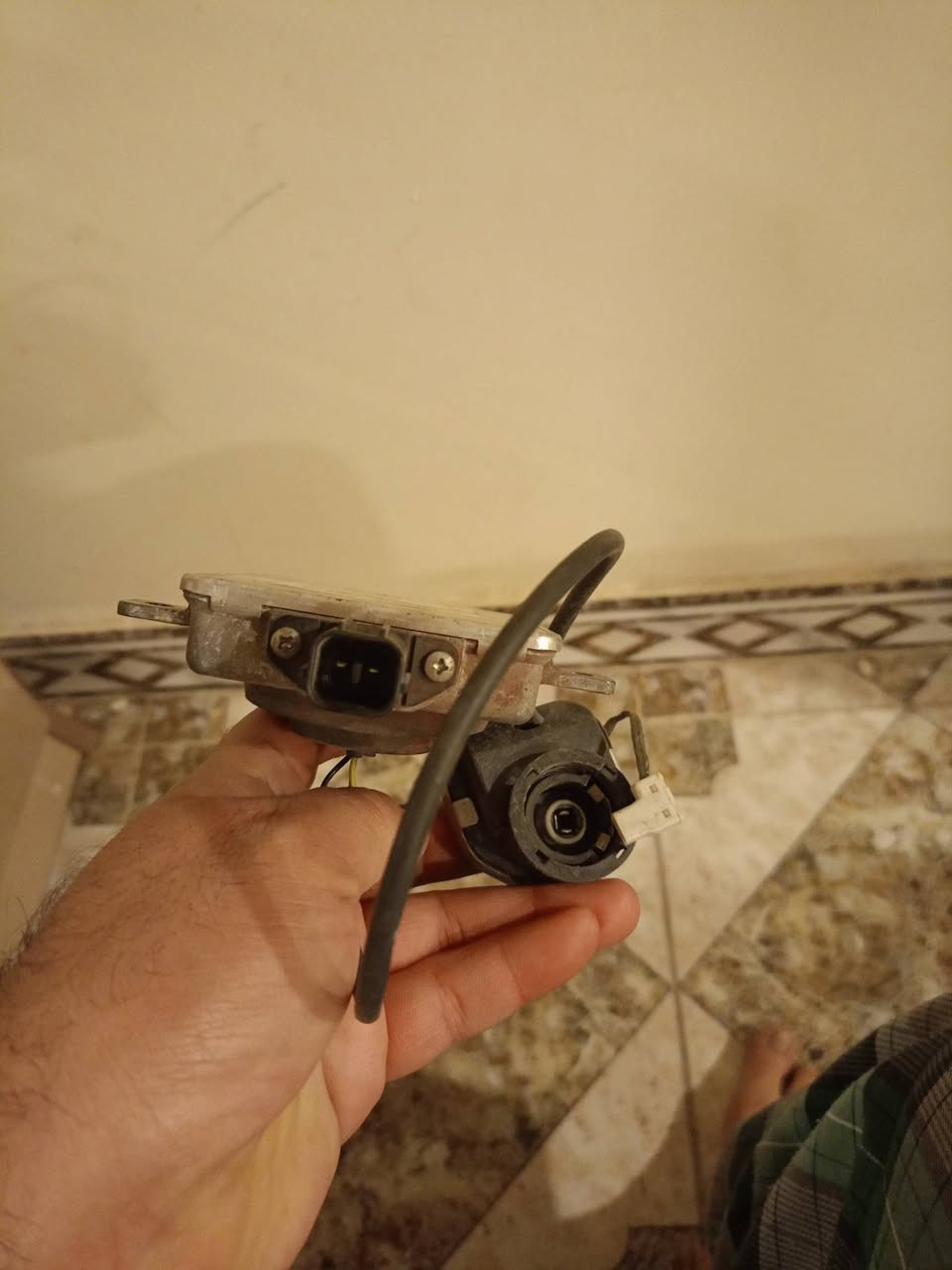 السلام عليكم 
اخوان هاي الغراض للبيع مال باجيرو موديل 15 مكاني بصرة سعرهن 150 الف
***********
