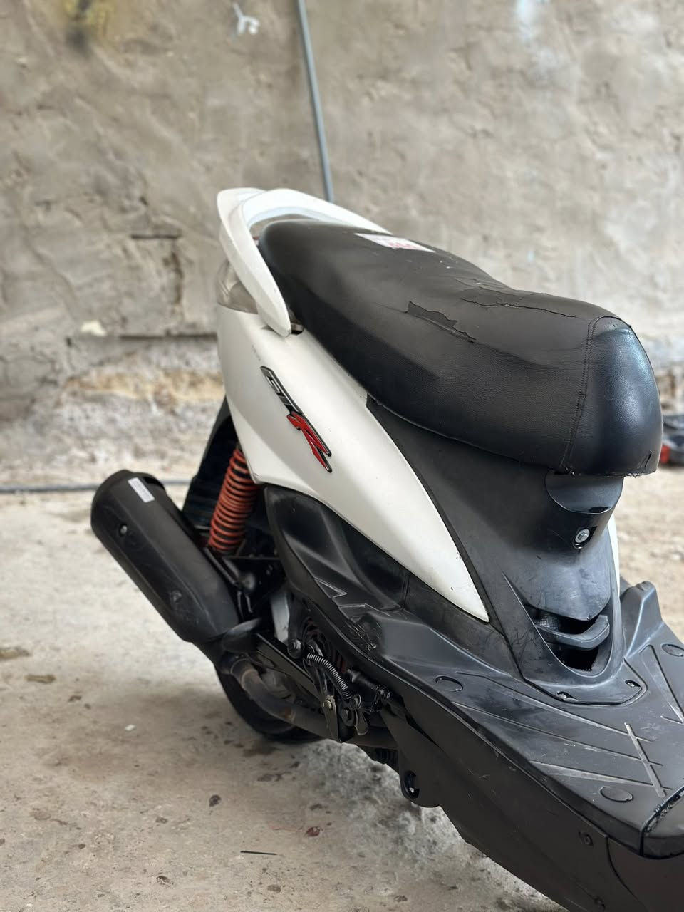 .
سلام عليكم🛵

ثعلب 140 كابريتر تفاصيل داخل فديو سعرها(430)الف قفل مكاني بغداد الحريه *********** وشكرا
