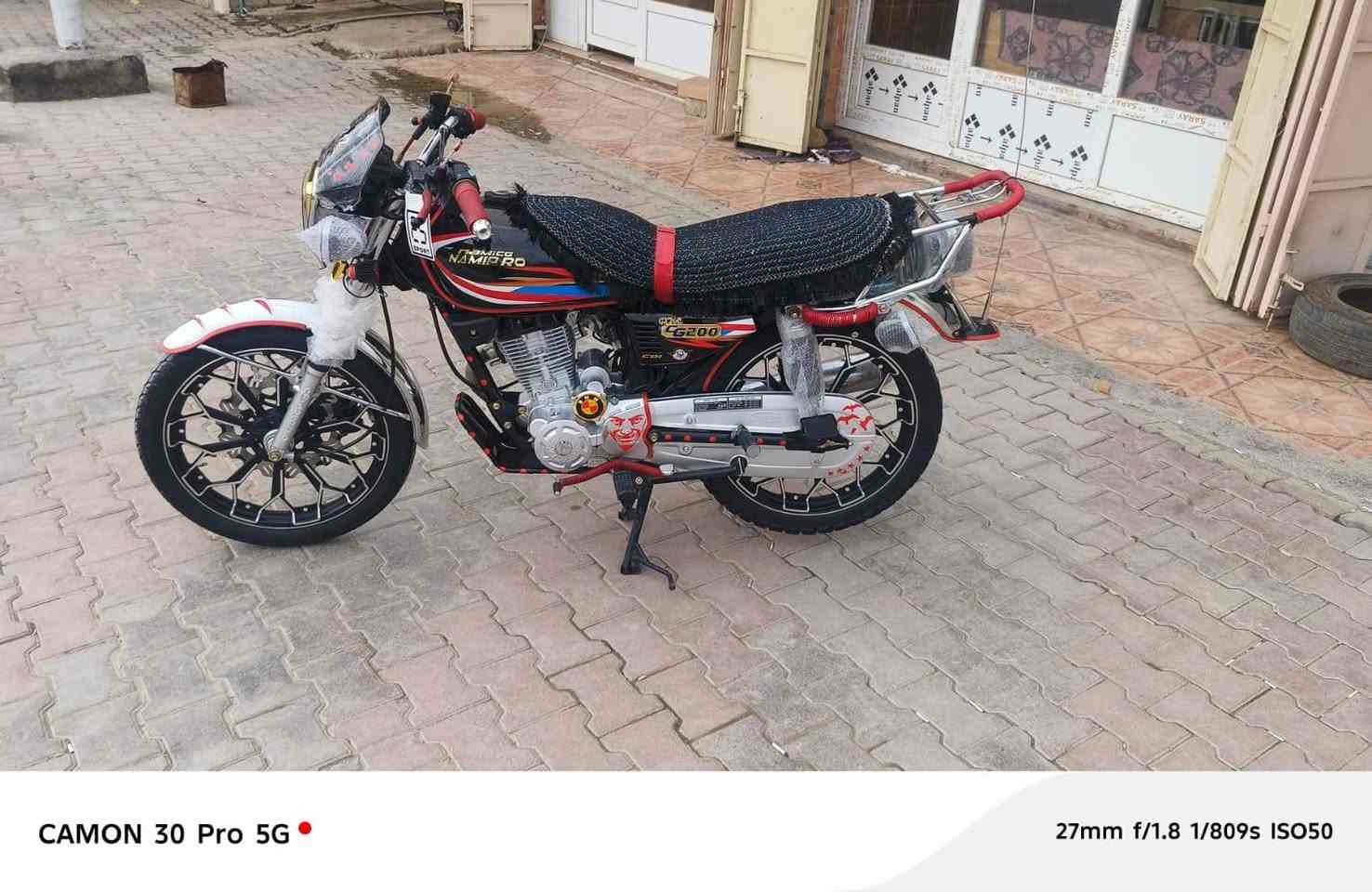 سلام عليكم دراجه للبيع موديل ٢٥ بعده جديده على وضع وكاله مكينه ٢٠٠ دراجه خير من الله  ديالى سعديه ***********
