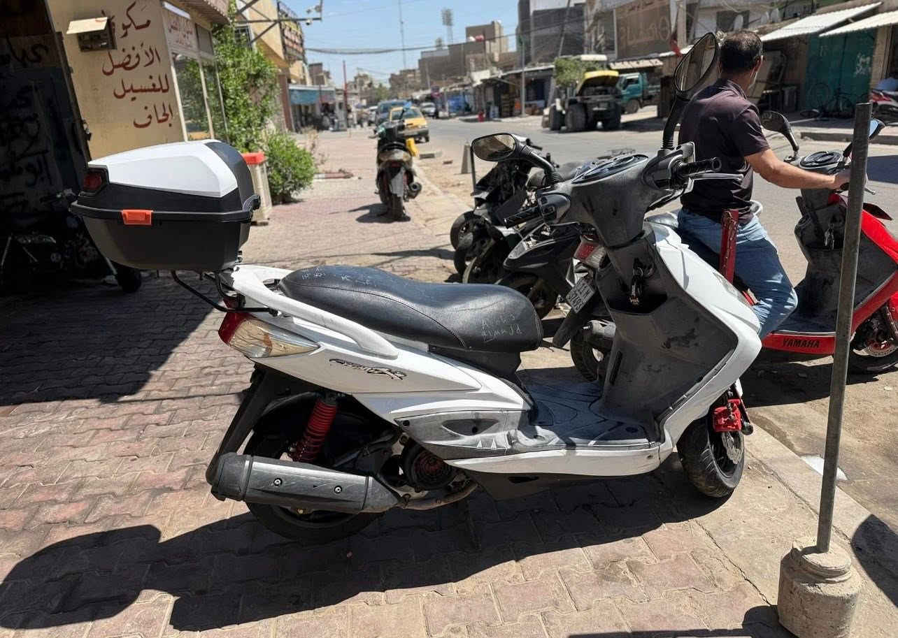 سلام عليكم سكنس ياباني دراجه جديده الله شاهد اروح بيه لل دوام ورجع سعر 300/وبيه مجال لل شراي رقمي ***********
