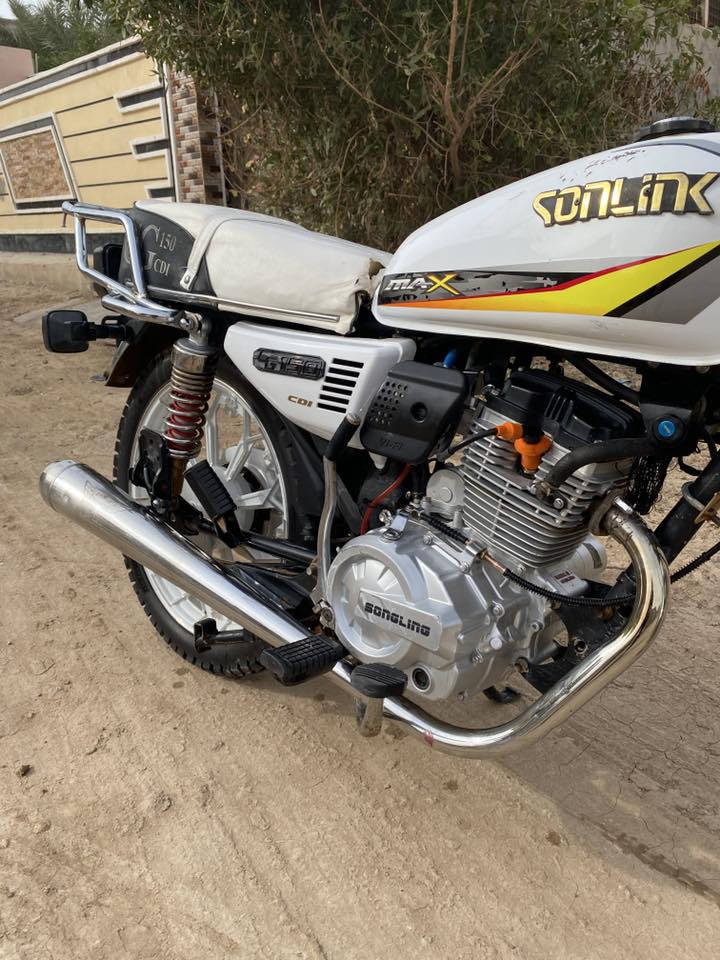 سلام عليكم للبيع سيفان سونلك موديل ٢٤ دراجة جديدة وكاملة زوج تايرات جدد محدك خير من الله كهربائيات كلها شغالة لحد طوافة البانزين نص نكرة بكل وقت سعر ٥٥٠ وبيها مجال اي ستفسار *********** مكاني ديالى بعقوبة
