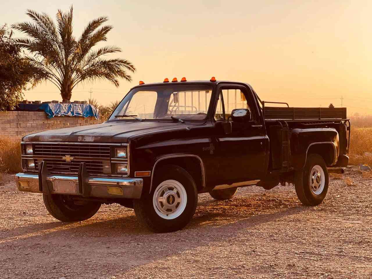 السلام عليكم للبيع شفر موديل 83 محرك 305 كير 400 رقم صلاح الدين دولي باسمي لون جوزي مكاني بغداد 
***********
***********
