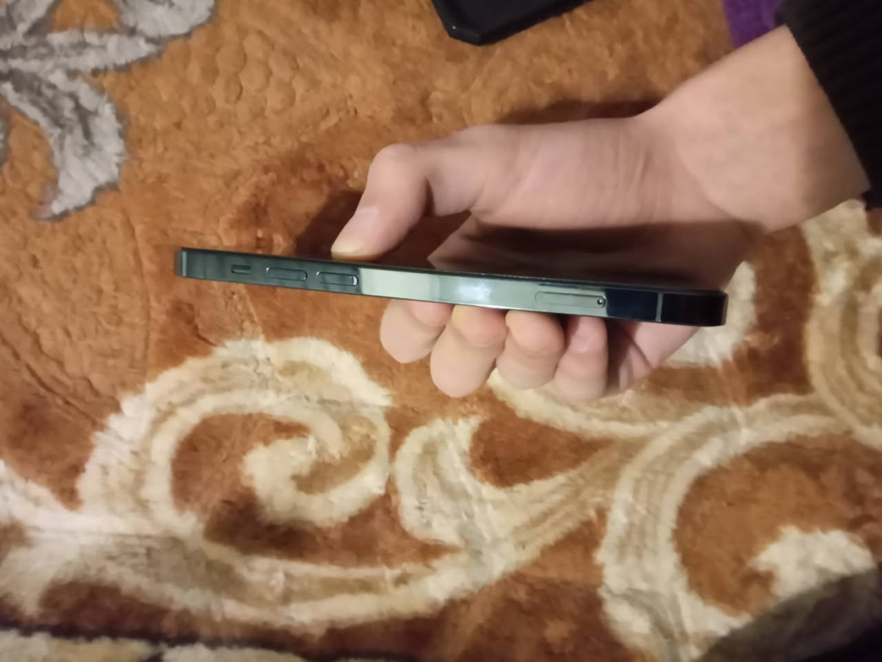 ايفون 12برو 
ذاكره 128
مبدل بطارية 
وبي فطر هذا بالضهر ممأثر كلش
فيس ايدي وكامرات كلو شغال 
مراوس او بيع


**إذا كنت صاحب هذا الإعلان وتريد حذفه لأي سبب، رجاءا أرسل رسالة إلى الدعم الفني**