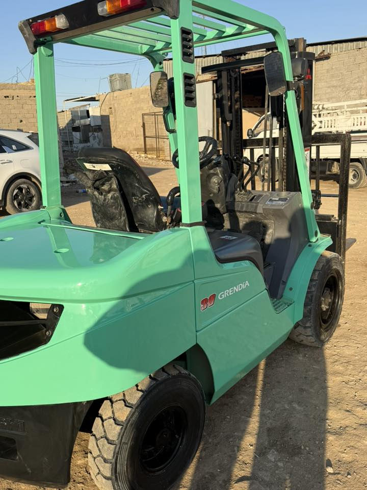 سلام عليكم 
للبيع 
رافعه ميسبوشي2013 رقم كاتي 
3حركات
3طن
السعر 125$ بيهه مجال 
***********
العنوان: بغداد
