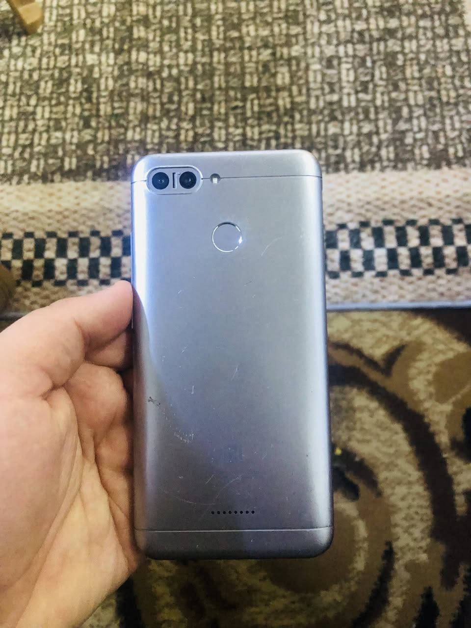 شاومي 

ذاكرة ٣٢
رام٤

مثل ماموضح بل صوره مفطره شاشه 

السعر بلا تعامل ٢٥قفللل


**إذا كنت صاحب هذا الإعلان وتريد حذفه لأي سبب، رجاءا أرسل رسالة إلى الدعم الفني**