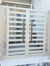 صبغ وتنضيف بيبان وشبابيك درجه اولى بسعار مناسبة الاتصال عل رقم 0786653...