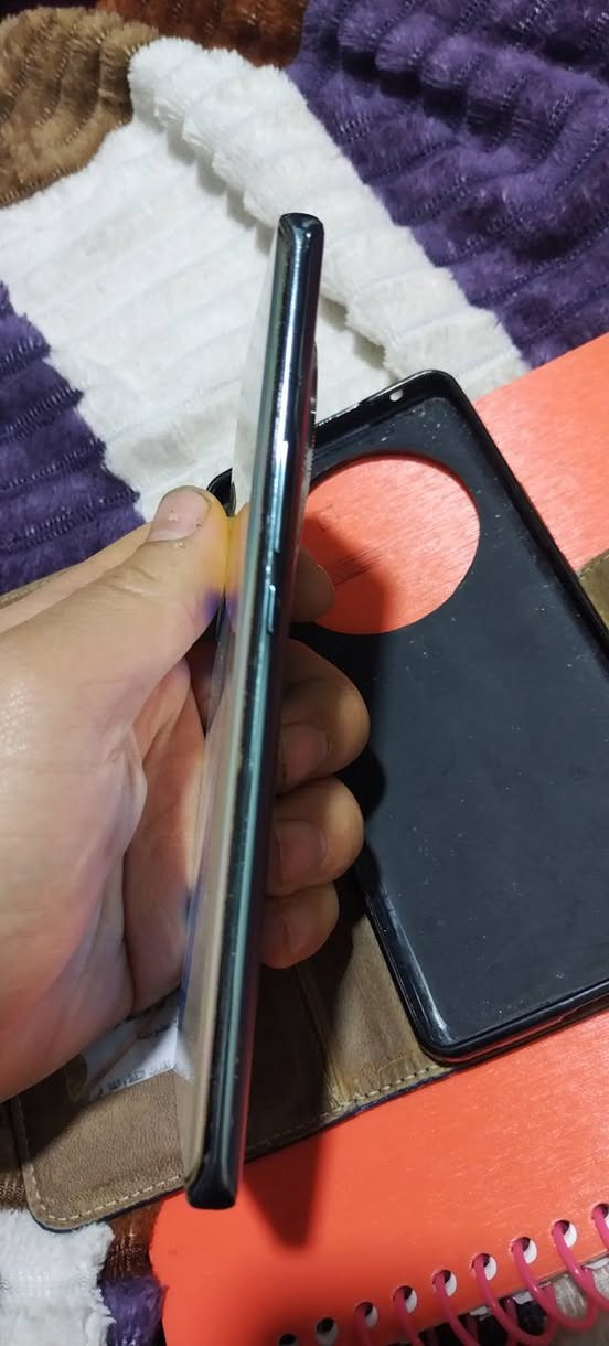 السلام عليكم ورحمة الله وبركاته
هونر x9b
مبدل شاشه وكاله بصمه شغاله
المكان :البصره - الزبير
الرقم :***********
السعر :200 قفل
ماعندي توصيل
تجي تفحصه وين ما تريد
