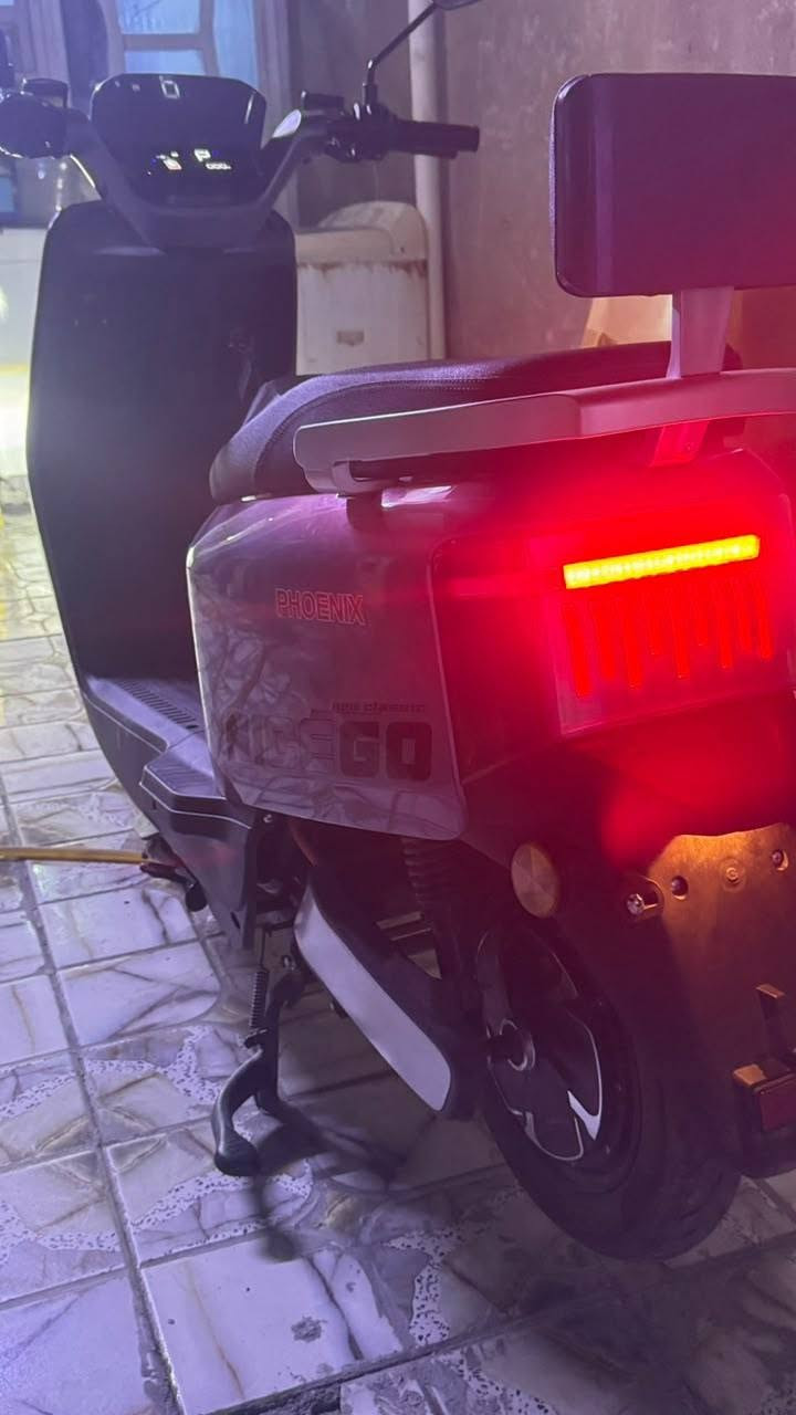 السلام عليكم اخوان
دراجه شحن NlCEGO للبيع دراجه صارلي 3 اسابيع من نزلتها الله شاهد بعدها جديده عل بلاد المكاتبه موجوده شوكت منزلها شاحنه اصليه كلشي على البلاد 6 بطاريات شاحنه لثيوم ملف نحاس  الدراجه تمشيك 65 كيلو  السعر 800 وبيها مجال للطيبين
***********
