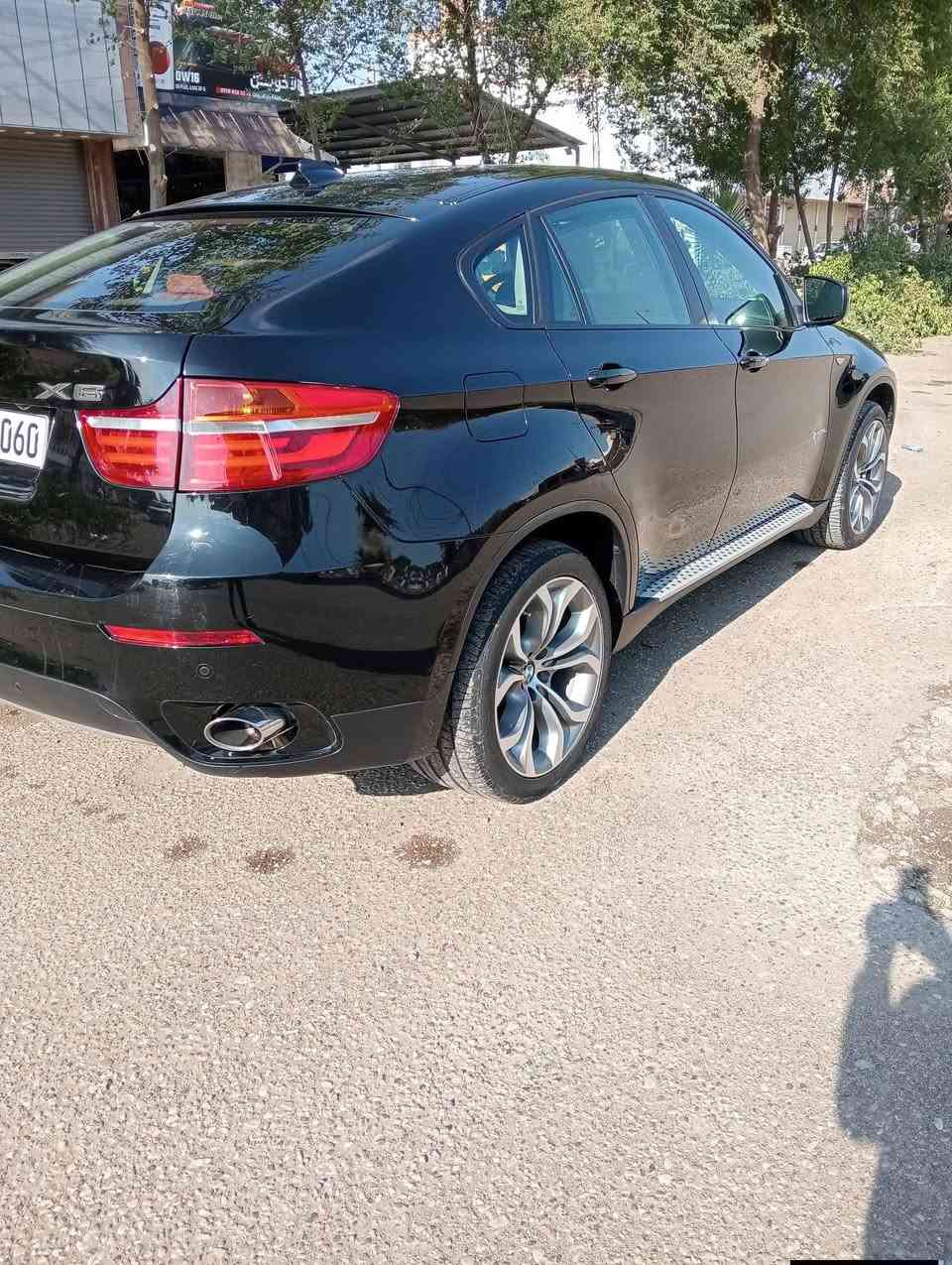 السعر كلش مناسب وجوا السوك ((سعر230

كفاله عامه بدون حادث بدون شخوط وضع شركة

رقم سنويه هزة فحص جديد

فول فول أعلى موصفات 
بصمة تشغيل .. بصمة ابواب .شفط . سلايد .. خمس كاميرات 360 .. شاشة اماميه .. شاشه خلفيه .. كشنات هيتر .. كشنات خزن .. كشنات جلد .. ستيرن هيتر وكهرباء وخزن .. بردات خلفيه ..  بلاد ومطعم    .. داته شو ..  حساسات اماميه خلفيه .. مري شفط .. مري كلاب .. DVD .. صندوك كهرباء + شفط .. نظام تسارع M بلادي .. 

شكو قطعه بالسياره مختوم عليها M .. 
وكل قطعها داخل وخارج كاربون فايبر اصلي شركة .. 

كير محرك كهربائيات وضع شركة وين ميعجبك افحص 

صدر امامي صدر خلفي طخم تاير باتري منظومه بانزين كلهم جدد سياره مسويلها ادامه كامه ولا نقص مابيها. رقم.   ‏‪0770 838 3292‬‏
