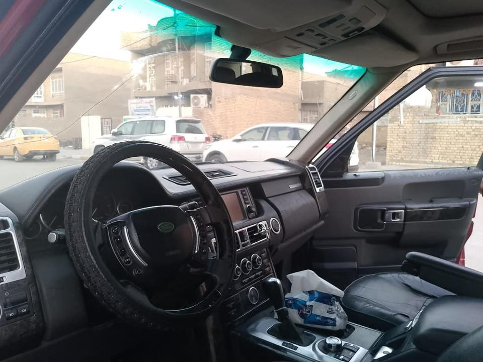 رانج روفر فوج 2010 ادوات  ادوات مكفوله كفاله عامة من الكص والضربه والصبغ
متومة شرط الحاسبه شغل اصلي حته اربيل رايح بيها مو لزك صارلها عندي 3سنوات 
اكفلها طلب سرقه عشاير 
فول الفول كامرات وبصمه كير مكينه تبريد بشرط 
 مكاني عزيزية  
السعر 70  وماكو هيج سعر مستعجل 
بسعر المكصوص والراكض😂
اتصال او واتس 
ما متواجد عل فيس 
***********
