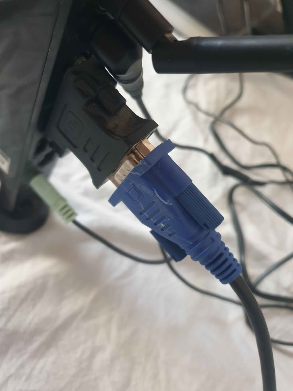 حاسبة مكتبية مني ..مع شاشة موضحة بالصور 
السعر 55الف 
مكاني كرادة بغداد, العراق


**إذا كنت صاحب هذا الإعلان وتريد حذفه لأي سبب، رجاءا أرسل رسالة إلى الدعم الفني**