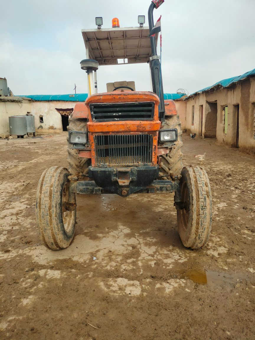 فيات للبيع الحجم الف الاستفسار عل رقم ***********
