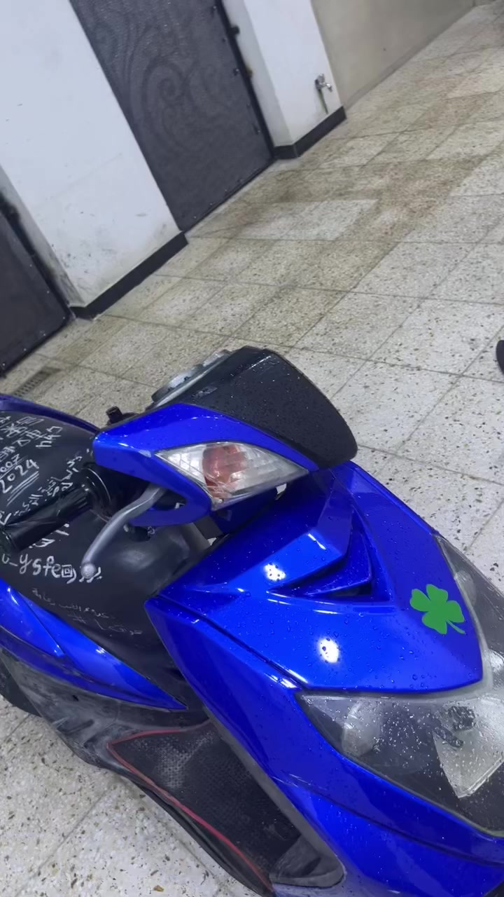 سكنس فحل دراجة بلادي وكالة جيب وافحص دراجة  بيهة كلج امامي رياضي ودبلات خلفي رياضي نقصهة ترايش وبس  شلعة ومعدل نكرة سلف سعرهة 800 او مراوس شعدك نزل


**إذا كنت صاحب هذا الإعلان وتريد حذفه لأي سبب، رجاءا أرسل رسالة إلى الدعم الفني**