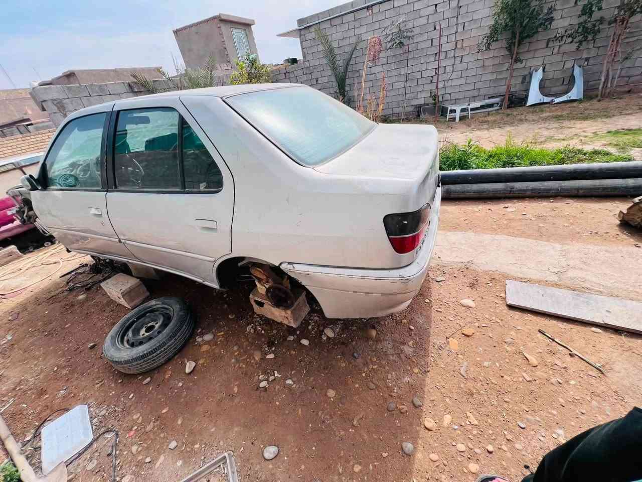 سلام عليكم بيجو 306للببع مكفوله من صبغ ولضربه سياره ع وضع لشركه بدون رقم وبدون كير ومكينه  سياره جديده للستفسار.***********
