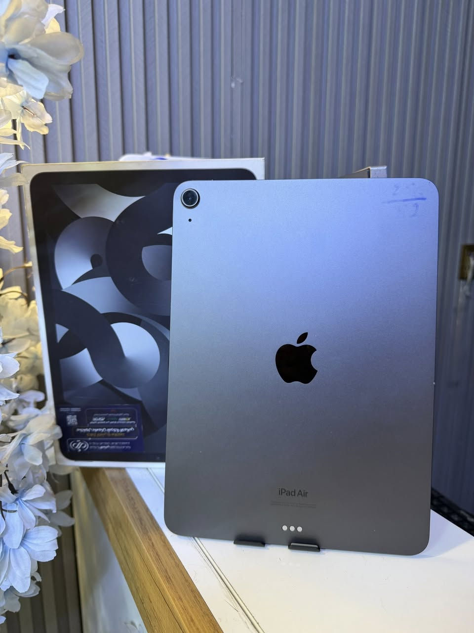 السلام عليكم اخوان ايبادات جديده ونظيفة ومرتبة وموجود كلشي وسعره تلكة يمي ب10يم غيري تلكة ب5كلشي ونظافتة اذا معجبك شي تكدر تعبر المنشور والله يرزق الجميع 
1️⃣ايباد 11برو الجيل الثالث معالجm1 حجم 13انج ذاكرة 256 بطارية 89 نظافة 100/100 ينطيك 120فريم ببجي الجهاز ولا زلغ بس وياه كارتونة مالتة الاصلية وجميع الملحقات حتى شاحنه بلنايلون ممفتوحه
السعر :650الف 

 2️⃣ايباد 11برو M5 ذاكرة 256 بطارية 100عدد دورات الشحن 40فقط نظافة 100/100شخط مابي مع كارتونة وجميع ملحقات الاصلية سعر الجديد 1500 عدل
هذا سعره 1375الف قفل 

3️⃣ايباد 11برو M4 ذاكرة 256 بطارية 96 نظافة 100/100 مع كارتونة الاصلية وجميع ملحقات الوكالة الاصلية

السعر 1050الف مليون وخمسين الفف
4️⃣ايباد اير 5ذاكرة 256 معالج m1 نظافة 100/100 بطارية 85 مع كارتونة وجميع ملحقات الجهاز الاصلية شخط مابي 
السعر :650الف فقط

5️⃣شاومي باد 7برو الوحش بذاكرة 512
ينطيك 120فريم ببجي فول سلاسه مواصفاته متخلص الجهاز مستعمل شهرين فقط بعده جديد بلكارتونه حتى الشاحنة والكيبل جديدات حتى الحافظة مالتة الاصلية مال الشركة ام الستاند وياه كامل ملحقات بدون اي شخط واي نقص سعر الجديد ب800 هذا سعره جوه بهواي
السعر650الف فقط قفل من الاخير

6️⃣ شاومي باد 6 جديد فقط مفتوح من الكارتون ممتعرب ولا ملعوب بي بلادي 120فريم ببجي ومواصفات تخبل موجود
بذاكرة256 بسعر (350)الف فقط 

7️⃣ ايباد برو 10.5 الغني عن التعريف مواصفاته متخلص الجهاز نسخة السيم كارت اربع سماعات ستريو نظافة 100%وينطيك 120هرتز ذاكرة 64
السعر :250الف فقط قفل

📍مكاني بغداد/الاعظميه 
رقمي//***********موجود بي.واتساب
والخاص ايضاً مفتوح 
موجود توصيل لكل مكان
شياب التوصيل ميطلع اذا مو عربون حتى لا احرجك ولا تحرجني تجي تاخذه الجهاز برجلك اخليك على راسي واذا تريد ادزه الك تحول عربون يلا يطلعلك الجهاز
