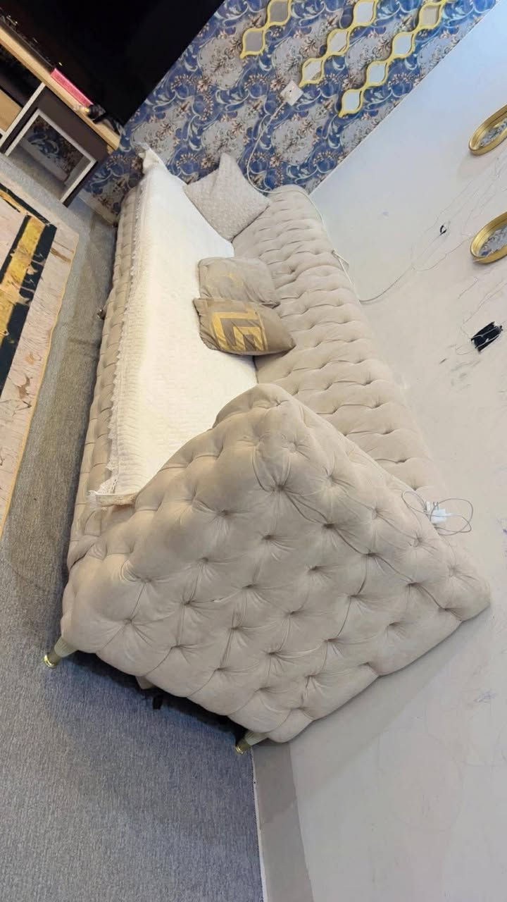 بوفروشتن هيچ عه يبيان نيه له سليمانى
غراض للييع مابيهم اي عيب سليمانيه


**إذا كنت صاحب هذا الإعلان وتريد حذفه لأي سبب، رجاءا أرسل رسالة إلى الدعم الفني**