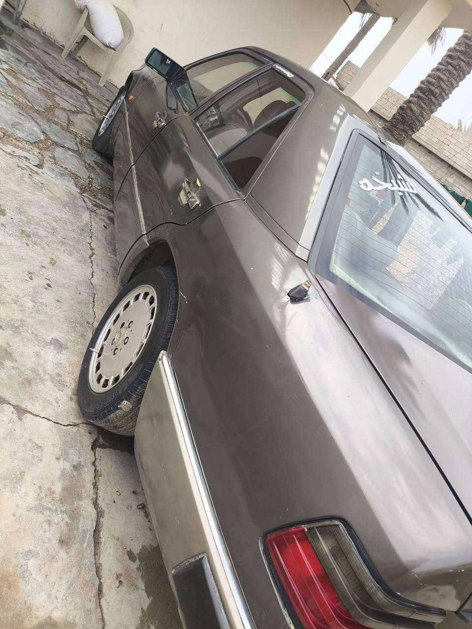 مرسيدس دب للبيع موديل 1989 
محور بطه tvv
كشن كهربائي
تبريد شغال 
اكسل جديد 
كير شرط
مكينه شرط
السياره كامله 
***********
***********
