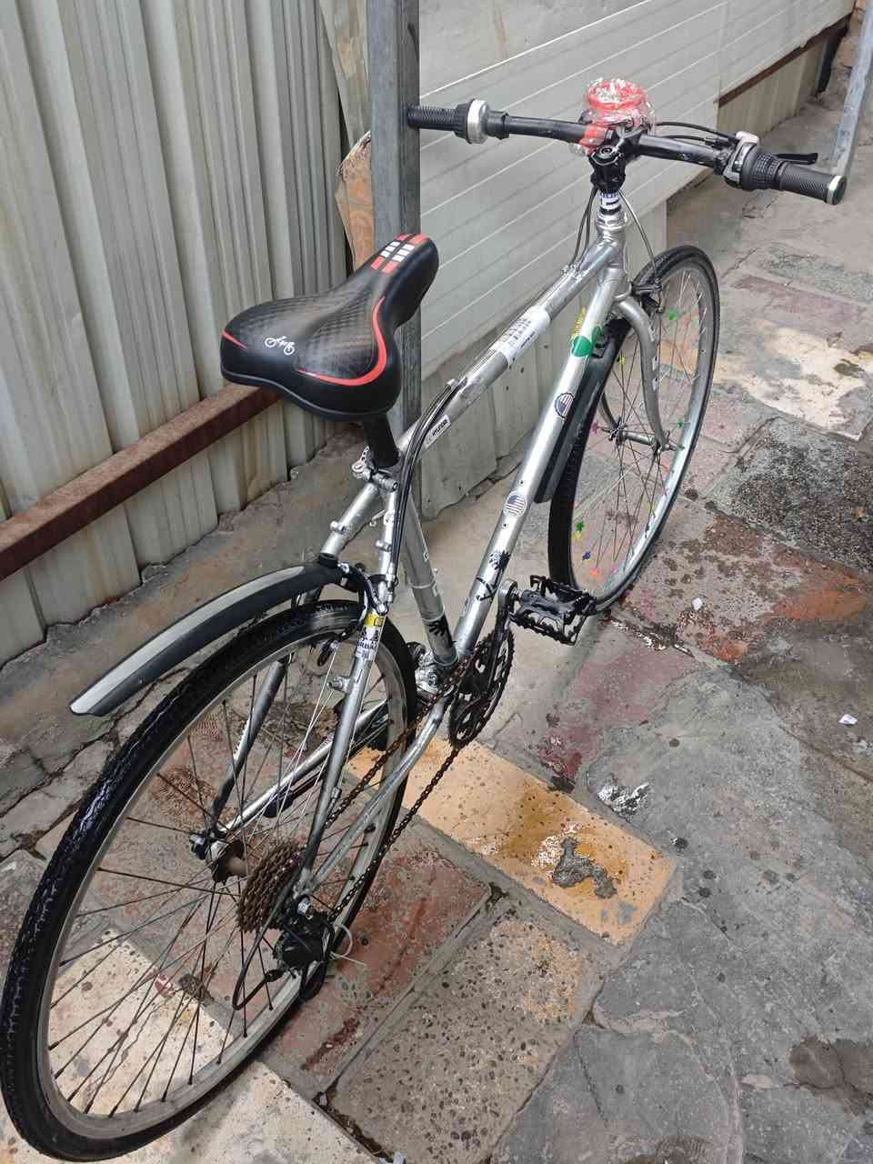 سلام عليكم c700 حجم 26
كير 6 نمر 

مابي اي نقص 

سعر 50 بي مجال حك الجية

للتواصل ***********

مكاني البياع الرسالة الثانية
