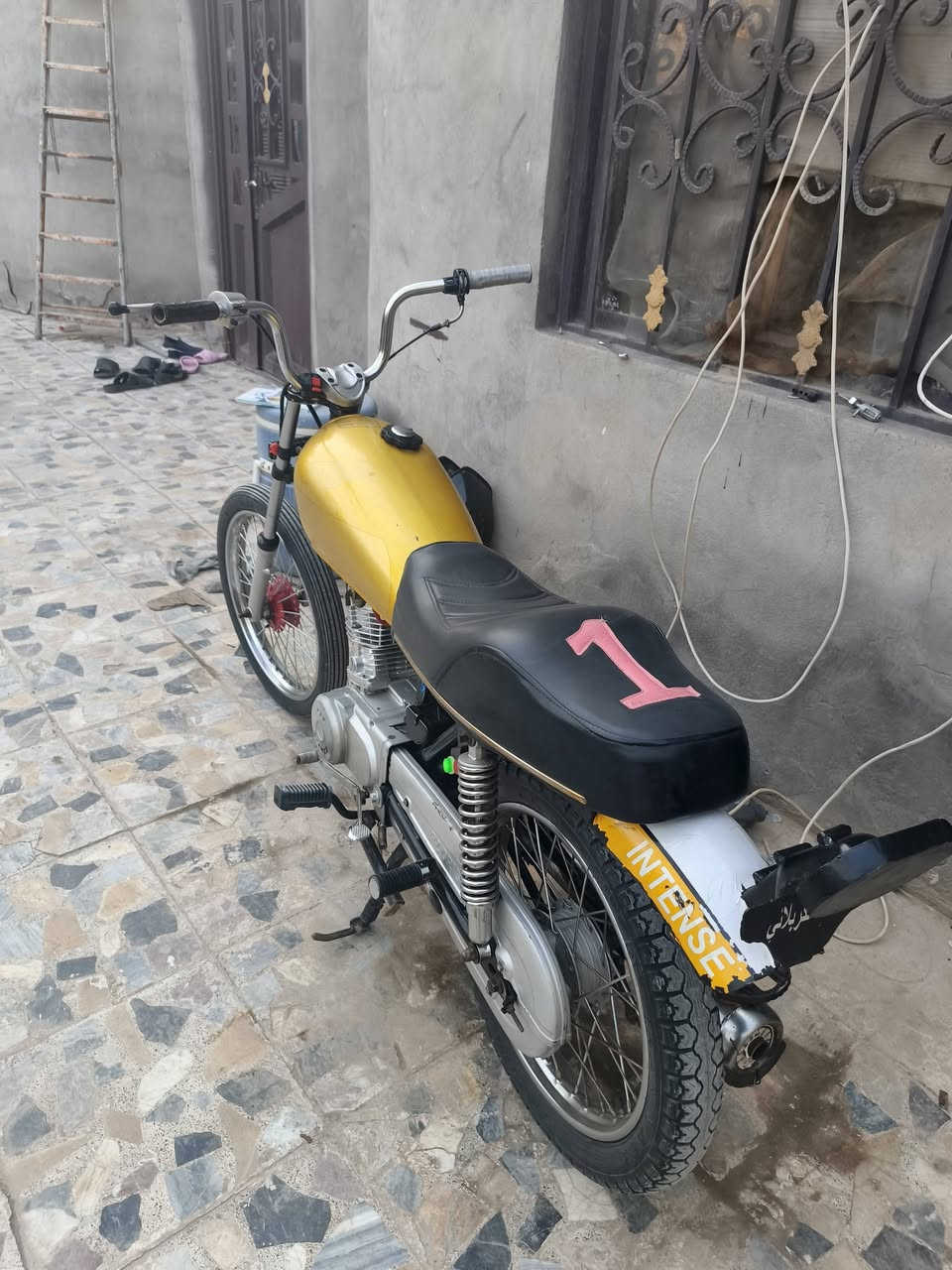 سلام عليكم انتنس 24 تعمير كلك مكفوله رايدها ب 425 وبيها مجال ***********
