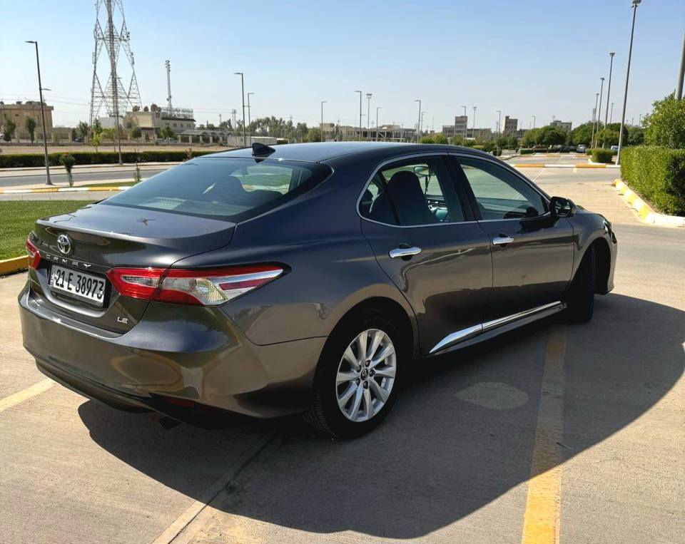 🚙كامري موديل ٢٠٢٠ كلين💥 بدون صبغ وارباك كبس👍 سنوية جديد بأسمى ماشى 138km👌 مكان السياره اربيل سعر 187 💲واتس*********** أربيل, العراق
