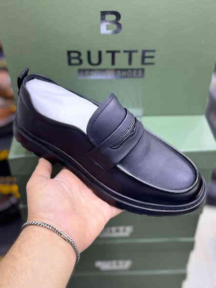 المميز من ✅ #محلات علي البصري لبيع الاحذيه والشحاطات 
حذاء جلد طبيعي ماركه خفف الوزن 🔥
#خليك اكثر اناقه ويانه 📣
قياسات (40-41-42-43-44-45)
تتوفر خدمه التوصيل لجميع المحافظات 🚚
التوصيل سريع يوم ثاني تستلم 🚀
عنوان المحل 📍مول المدحتية الطابق الارضي محل رقم 5️⃣
للطلب والحجز مراسله الحساب دايركت 📱
او الاتصال على الارقام 
***********
*********** واتساب📱
