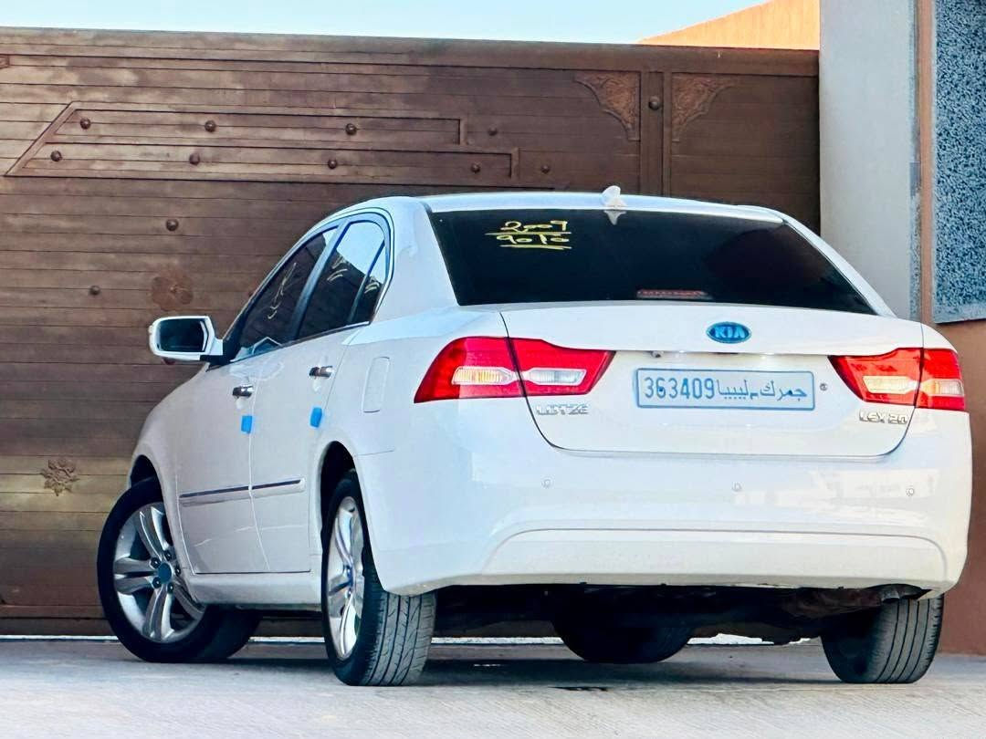 كيا لوتزي 2009 نظيفة الله يبارك درجة أولى 📦
🔹️ نوع السيارة : KIA LOTZE 🚘
🔸 المحرك : 20 🐎
🔹️ الموديل : 2009   ☑️

وين عشاق لوتزي 🔥 🖤
📍 استيراد كوري 🇰🇷
✔ اللون ابيض لولوي 📦 
✔ ا💯    
✔ مسجل cd.usb.aux 💿🎶
✔️ منظومة صوت JBL 
✔ مقاعد كهربائية 
✔ صالون جلد أسود نظيف جدا🏅 
✔ ديسكو مقاس 17 انش
✔ حساسات اصطفاف خلفية 
✔️ كاميرا خلفية 
✔ تيك خشبي بالفودرة والأبواب 
✔ تدفئة بالمقاعد الامامية 
✔️ فليتشة بالمرآة 
✔️ طي المرآة كهربائي 
✔️ عداد ليزري 
✔️ تكييف دجيتال 
✔️ ليد خلفي 
💢 سيارة نظيفة 📦 الله يبارك 🤲🥇
⚙ محرك✅ وكمبيو✅ وصالة✅ 
الله يبارك عيب لا
المكان طرابلس  
المسافه المقطوعه :80 kmالف
الاستفسار :0918859010☎️
السعر : 💵
الدفع : كاش فقط ☝🏻 طرابلس, ليبيا


**إذا كنت صاحب هذا الإعلان وتريد حذفه لأي سبب، رجاءا أرسل رسالة إلى الدعم الفني**