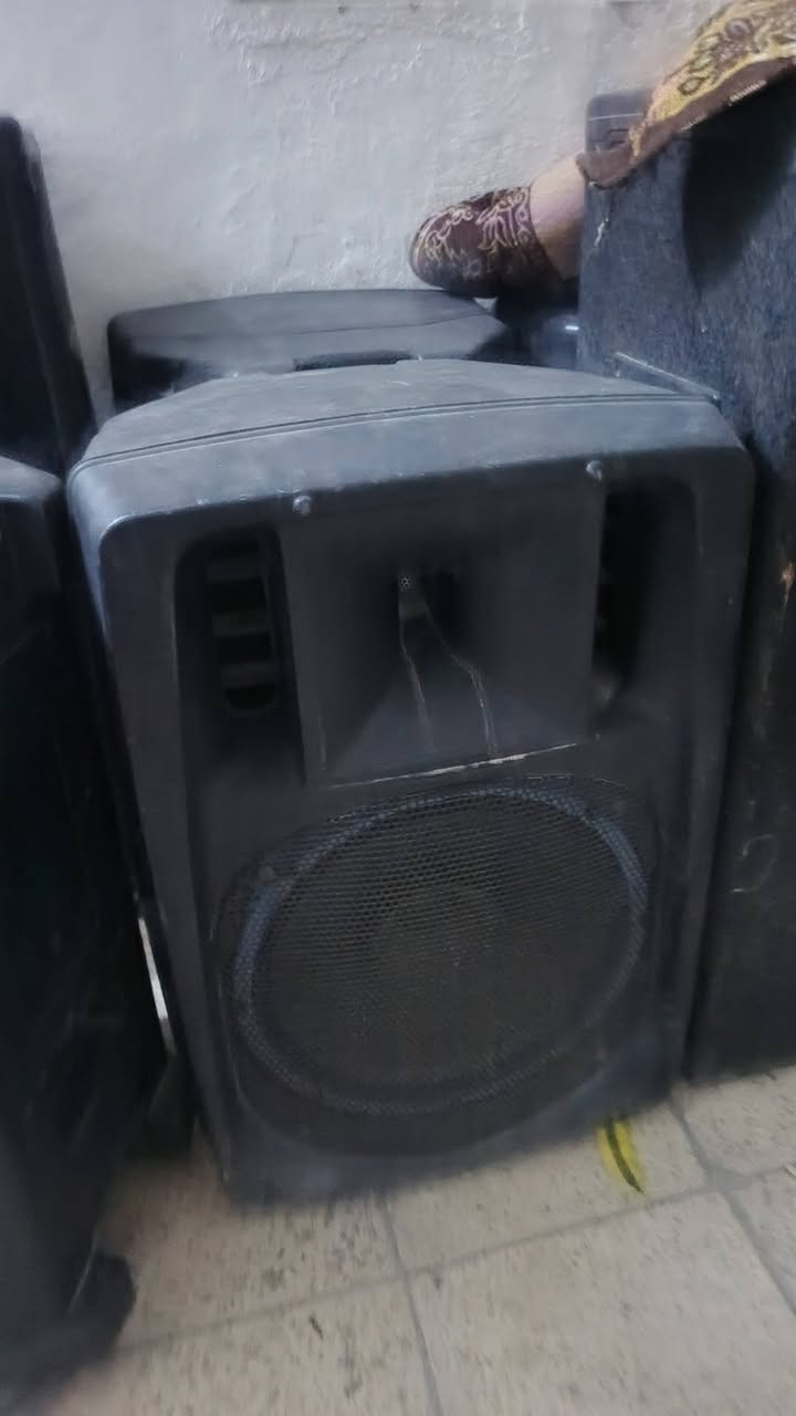 من رخصت الادمن
اصحاب المواكب

سماعات عدد ٤ للبيع
الزوج ب ٣٠٠
صوت فول جيد جدا ممتاز

للستفسار  ***********‬‏
