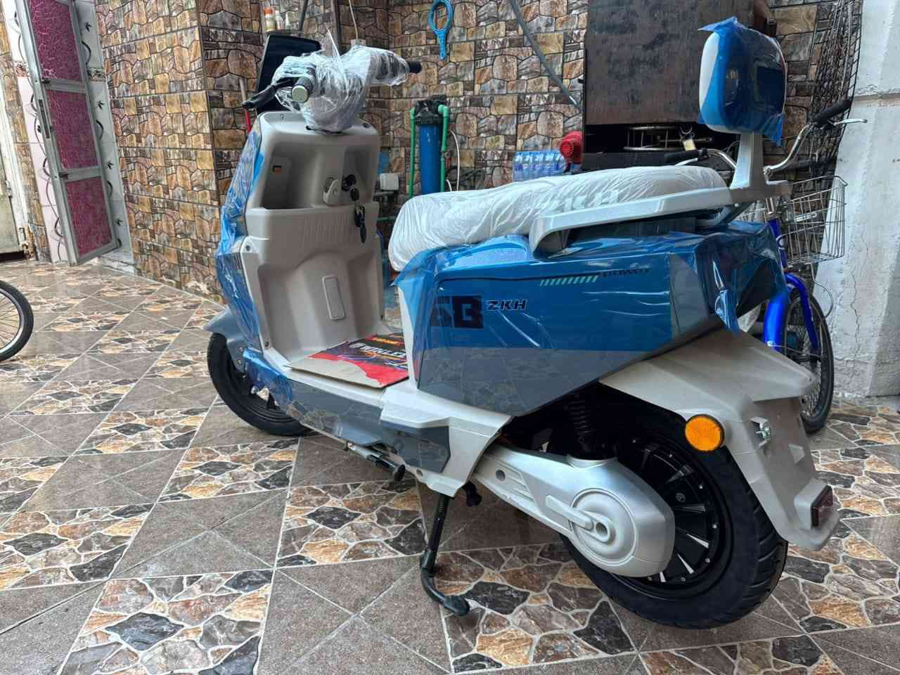 تتوفر دراجات شحن اقصاد ونقد في البصره منطقه الاصمعي باسعار مناسبه اصليه المنشأ وضمان الجوده الاستفسار الاتصال على الرقم *********** ابو سجاد
علما تتوفر لدينا جميع الاجهزه الكهربائيه البصرة, العراق
