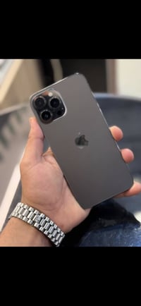 13 برو ماكس ذاكره 512 بطاريه 98 جهاز فولل شخط واحد ما بي لون اسود مكفو...