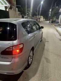 … مرخصت الادمن..  سياره ابصم كرستال للبيع موديل 2004 رقمه ذي قار حره ث...