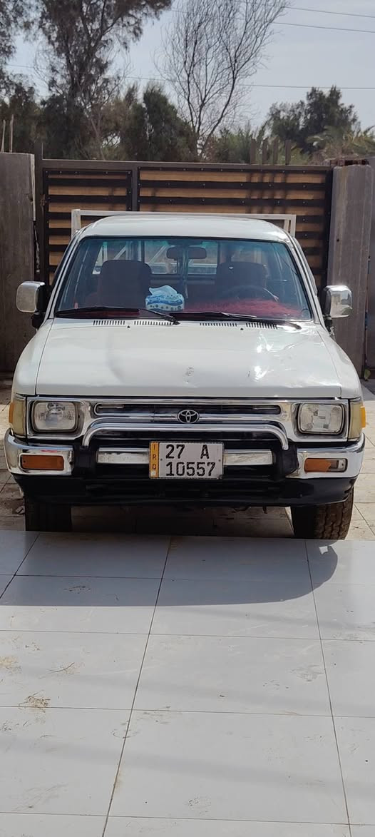 يالله سلام عليكم بيكم موديل 96 تحويل مباشر سيارة جاهزه حداديه بالباكيت تيارات برجستون بالباكيت مكينه كروسيدا حاويه  اكسن گير كلهن كفاله سياره بيها مكانات صبغ بسيطه للجماليه وبارد سعرها 55 وبيها مجال ***********
