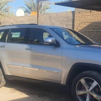 من رخصة الادمن للبيع او مراوس جيب لاريدو موديل 2011 لمتد فول مواصفات ا...