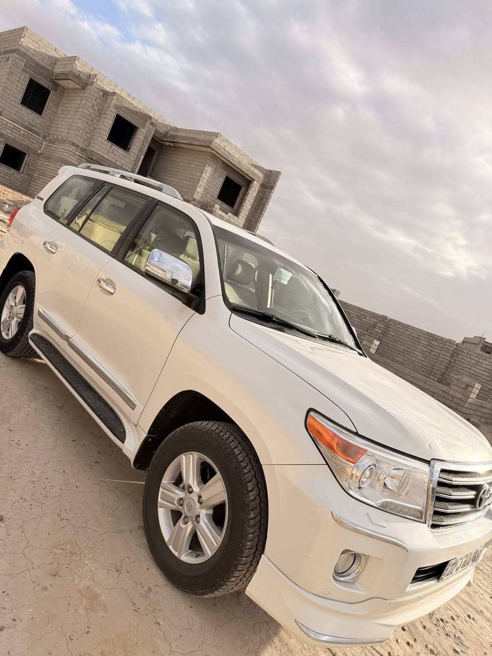 السلام عليكم 
لاندكروز GXR
2015
مكفوله كفالة عامه حتى الدعاميات
رقم أربيل 
هزة جديده
سنوية جديده بأسمي
تحويل مباشر
السعر 430
الاتصال ***********
