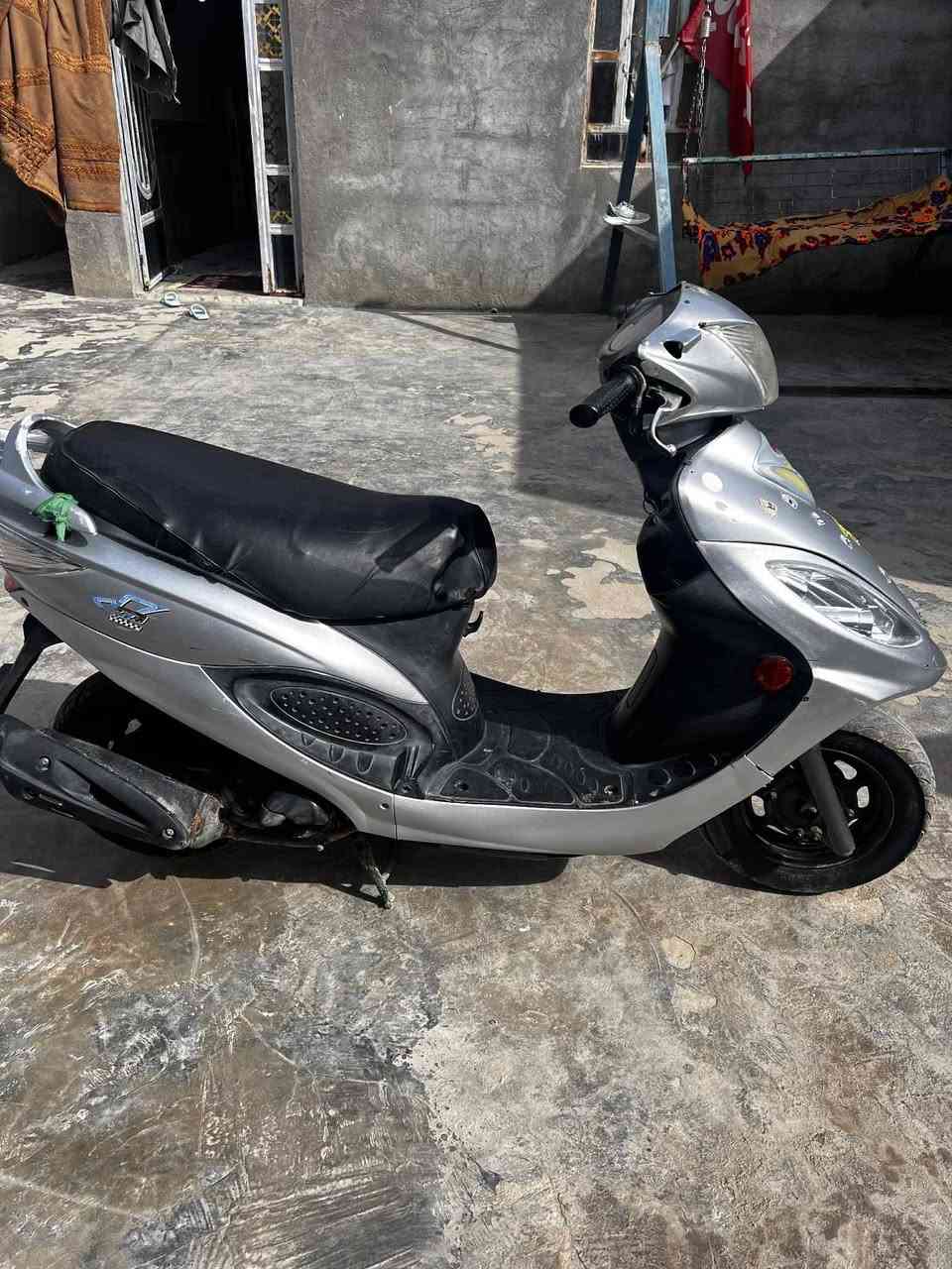 السلام عليكم كامكو v2 مفتوحه فقط ولفات وزنجيل دراجه فقط بيهه ليلاجكتور مكسور  ولباقي مكفول كهربائيات شغاله  مكاني رفاعي
رقمي ***********
مكلف بل نشر
