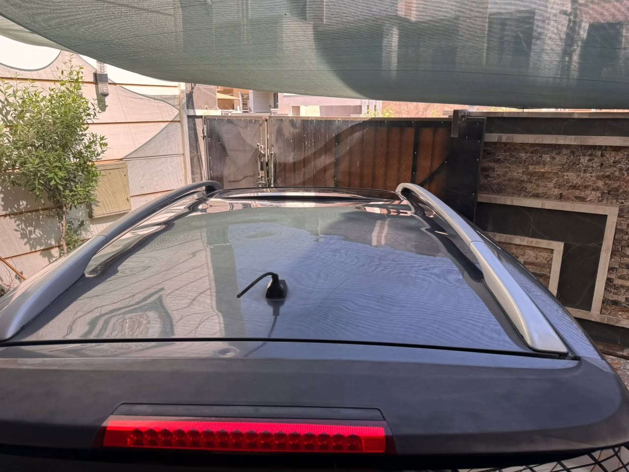 سنتافي موديل 11 محرك 6 سلندر 3500 سبعه راكب
السياره وراد خليجي بيه صبغ بلباب اليمنه الخلفيه السياره ماشيه 169 الف‭0775 754 0116‬. سعر 135
