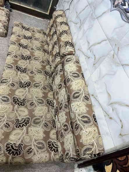 جلسه عربيه وجهين 7 دواشك اسفنج كلش مضغوط وعالي استفسار خاص او اتصال *********** عنوان نجف النجف
