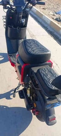 دراجه شحن للبيع موديل 2025 مستخدم شي قليل نضيفه حيل السعر 550 وبي مجال...