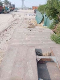 لودر للبيع الطول 7مترات والعرض 2.60السعر 25ورقه وبيهه مجال 07707824386