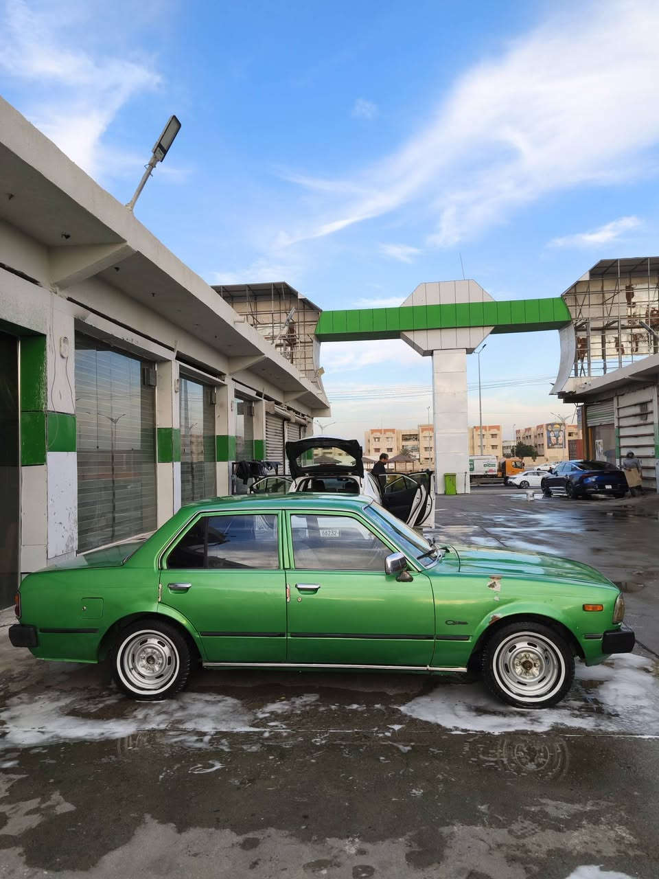 السلام عليكم كرونه موديل 80
رقم بغداد نكليزي اب اسمي صار شهر لو اكثر من صاعده هزه
مكاني بصره
السياره كلش نضيفه كير اوتو. كلشي عل بلاد وجديد فقط صبغ عام للجماليه بيه. تبريد تدفئه شغال كل كهربائياته من عدا الجوزه ولبك لايتات الوره الكولبات طفن  السياره ترهم مراوس وترهم بيع
شعندك مراوس اراوس 
اب 45وبيه مجال بسيط كلش اذا شراي *********** رقمي
