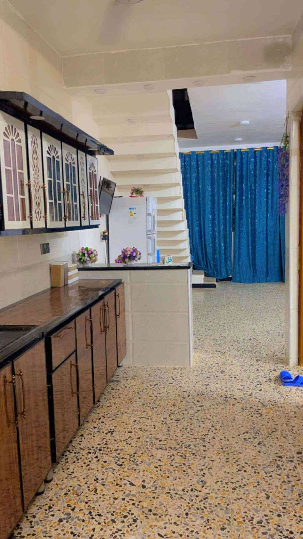 بيت للبيع زراعي التاجي حى الحسن العسكري قريب مولد عباس شايع مساحة 100مربع مسلح قاط  بيت جاهز كاشي واسيراميك حديقة 50.     ***********.بي واتساب
