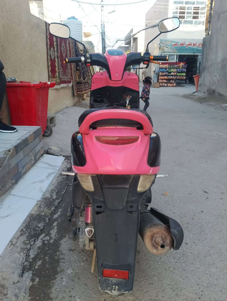 دراجه للبيع الدراجه نضيفه خير من الله تشغيل عن بعد جهاز انذار مكينه ما مفتوحه كهربائيات كلها شغاله 400 وبيها مجال الرقم  ***********
