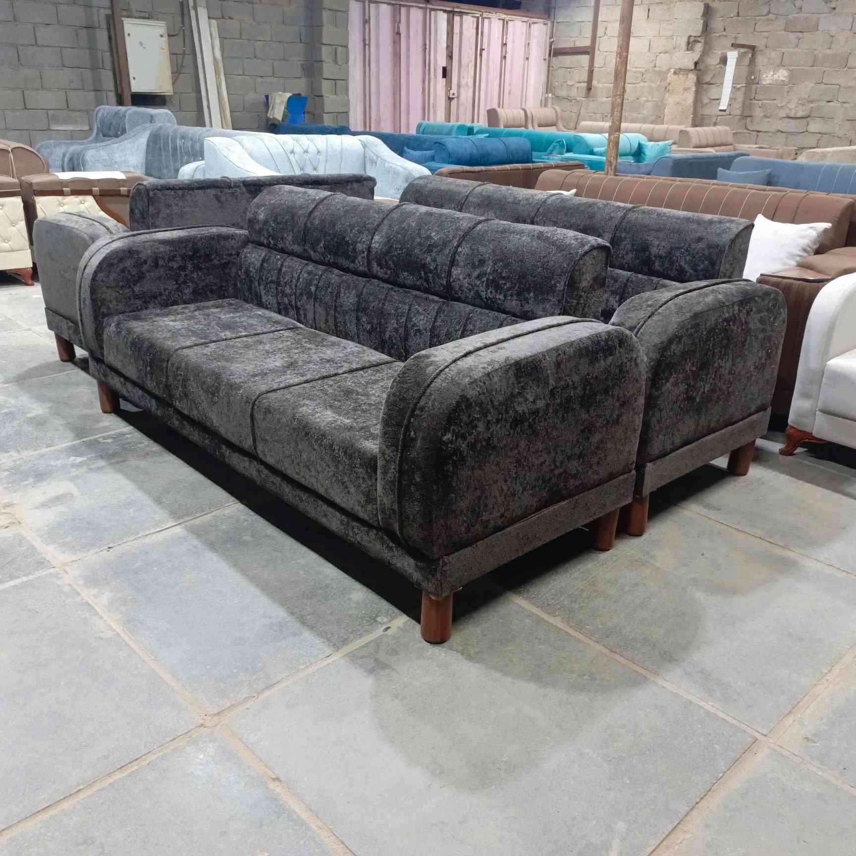 تخم قنفات 450الف 
‎🧡 يتألف من 10مقاعد  متوفر الان جميع الوان 💜
❤️🧡🖤💛🤍💚🤎💙 الاسعار, حسب الموديل المنشور بصوره 
تخم 10مقاعد 450
8مقاعد 380الف
7مقاعد 350الف
5مقاعد 250الف
يوجد توصيل داخل بغداد ٢٥الف
المحافظات حسب المحافظه بسعار رمزيه
كل ما عليك تختار الصورة التخم الي يعجبك وراح يوصلك خلال يومين بعد الحجز 
*********** متوفر واتساب
