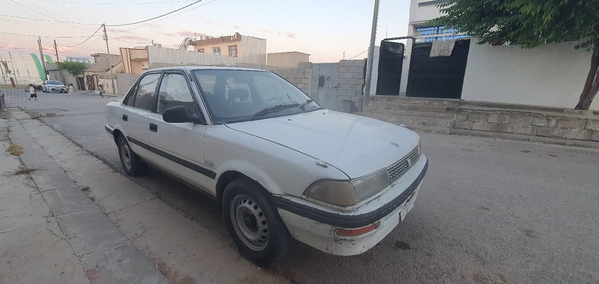 کرۆلا 
مۆدیل 92
ناوسور 
تۆماتیک گێڕو مه کینە بێ عیب 
بوخاری نیه سه رفی نیه  کربای گشت گیانی ئیشه کات تە قه و ڕه قه ی تیانیه ئاڕمی سۆران. ئاڕمو ئه ولیات به شه ر ت سعری کۆتای 19گڵا شوێن چە م چە ماڵ 
ژم ***********
