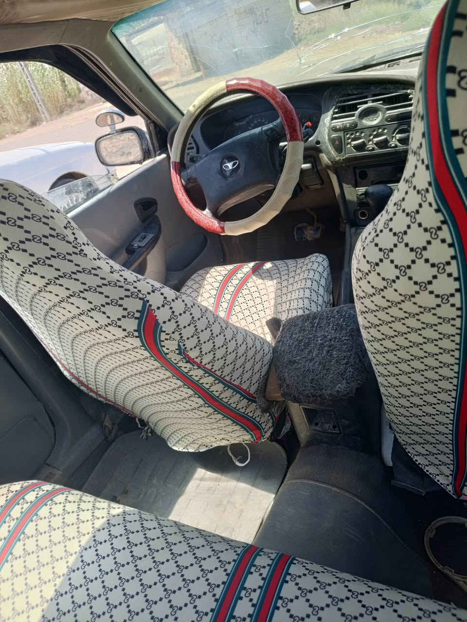 سلام عليكم برنس بغداد سنويه لل28تحويل مباشر مكينه مسكر مكفوله من ضربه كهربائيات كلها شغاله كير اوتماتيك  سياره جاهزه فقط رشه جماليه صبغ السعر25وبيها مجال قليل مكاني بابل الحمزة ***********
