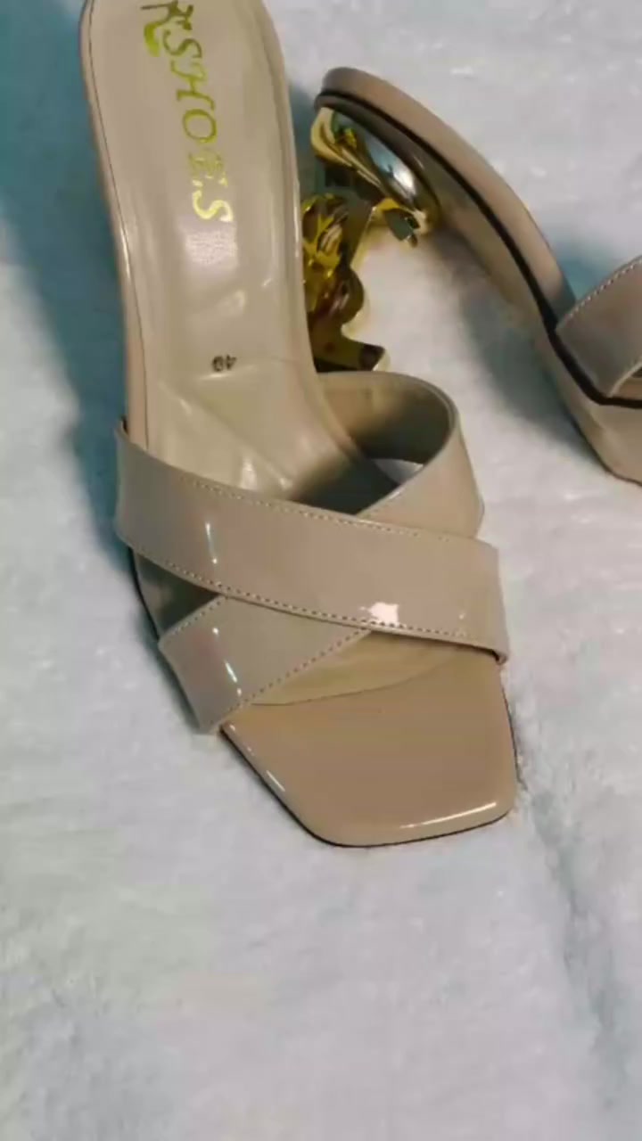 تخفيضات قطع اخيرة 🎉🎉🎉🎉🎉🎉
السعر 12
@إشارة


**إذا كنت صاحب هذا الإعلان وتريد حذفه لأي سبب، رجاءا أرسل رسالة إلى الدعم الفني**