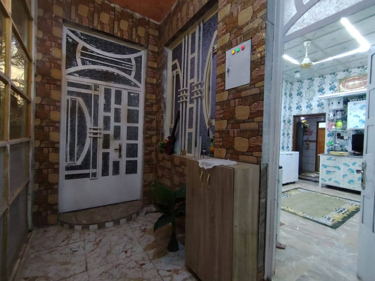 بيت للبيع قضاء القرنه
