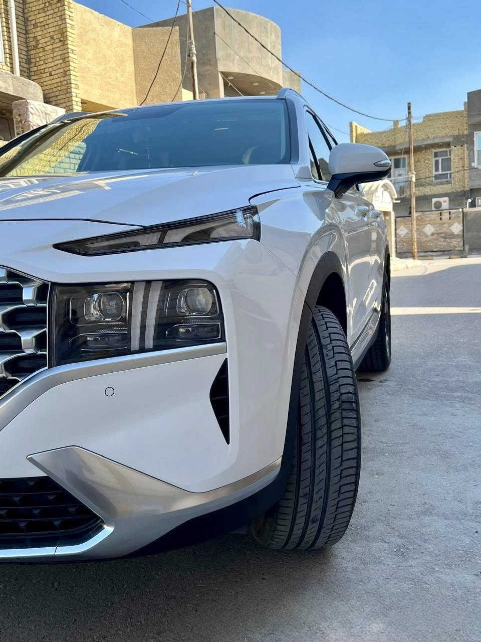 الموديل: هيونداي سنتافي 2024 خليجي
🔸 الممشى: 17 الف كيلو 
🔸 المحرك: 3500cc V6
🔸 الضمان: وكالة الأولى موتور
السعر 306$

المواصفات:
✔️ هيتر مراية + حساس ضباب
✔️بصمة تشغيل + ترحيب أبواب
✔️ شاشة + كاميرا خلفية دوارة
✔️ حساسات أمامية وخلفية
✔️ شاحن لاسلكي + كير بيانو + هاند بريك دكمة
✔️ أوتو هولد + مانع انزلاق + مودات قيادة
✔️ تحكم ستيرن + شفتات تبديل سرعة
✔️ جنطة كهرباء وذكية
✔️ لايت زينون + بك لايت LED
✔️ مقاعد مخمل + كراسي كهربائية (2)

🚗 السيارة بسم الله ما شاء الله بحالة الوكالة وما بيها أي نقص  
🔴رجاءًا الموشراي ليتصل لان كُلشي ذاكره 

📞 للاستفسار: ***********
