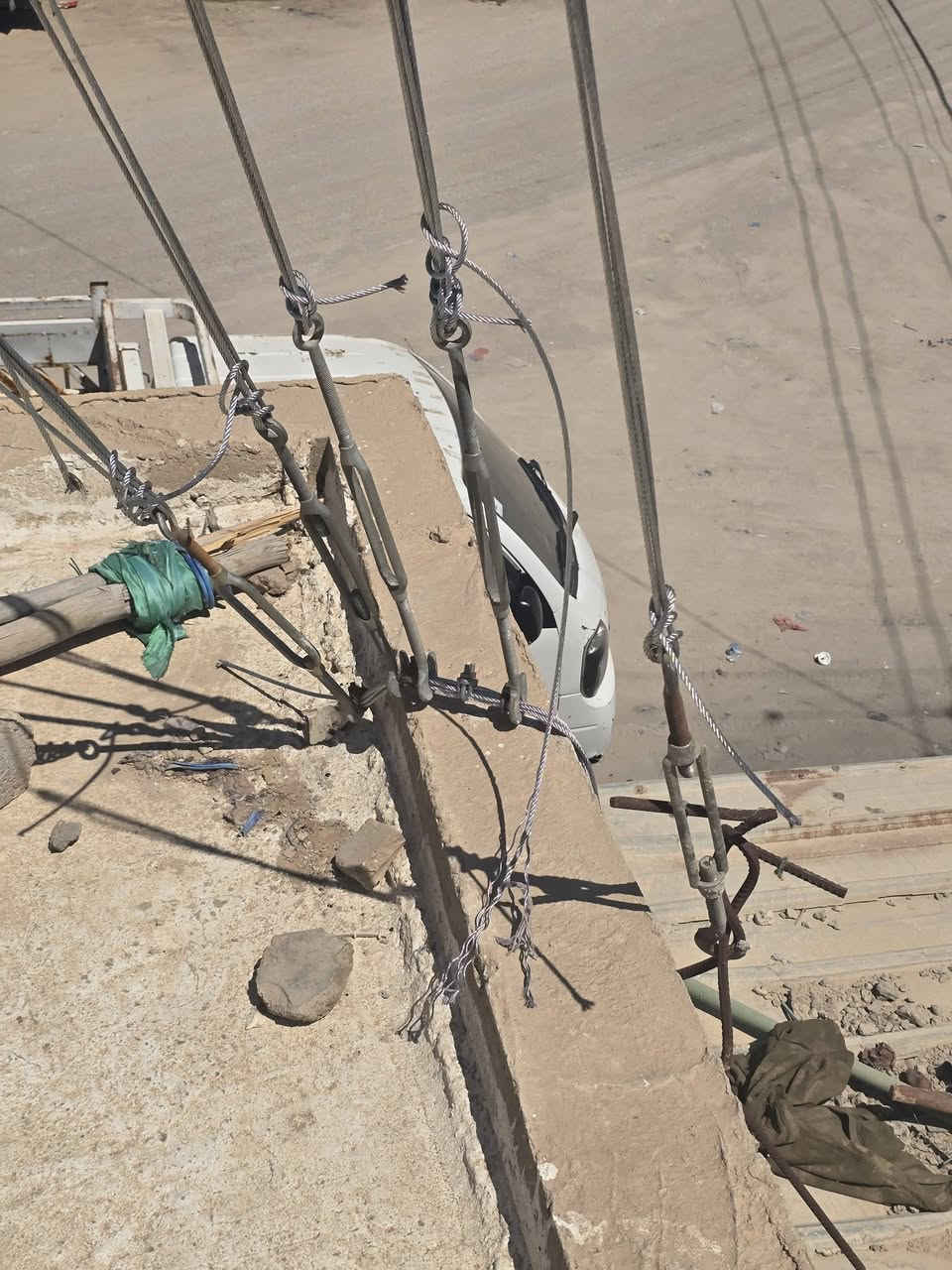 تم نصب ١٨ م كربلاء..
***********
عللء
